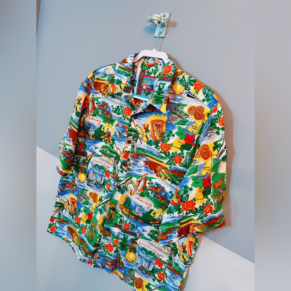 RARE Vintage Hawaiian Shirt in XL